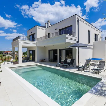Riata By Interhome